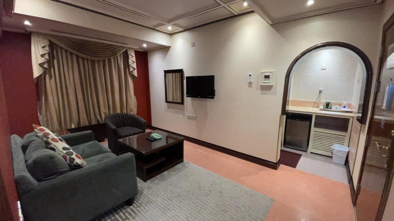 Al Mansour Grand Hotel Hafar Al-Batin Exterior foto