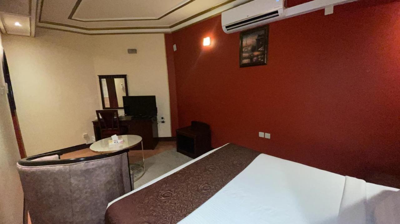 Al Mansour Grand Hotel Hafar Al-Batin Exterior foto