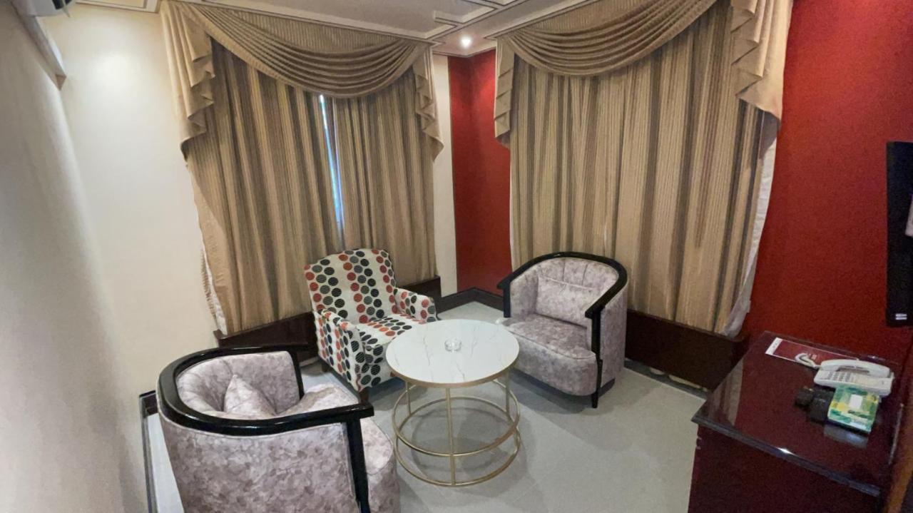 Al Mansour Grand Hotel Hafar Al-Batin Exterior foto